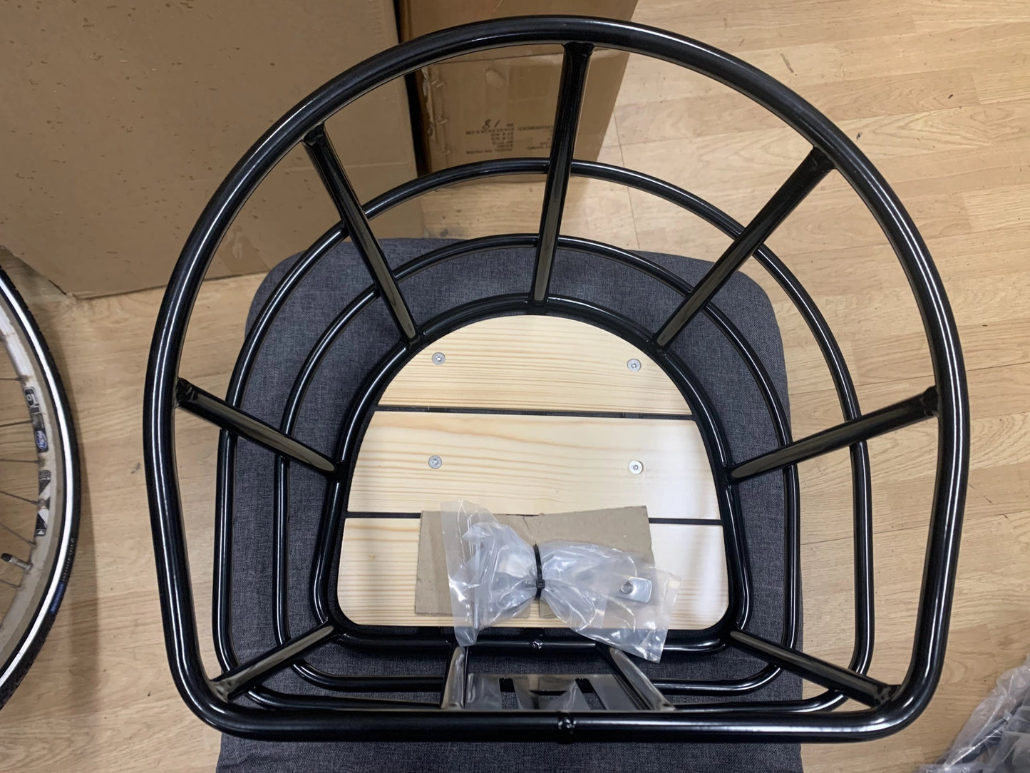 Aluminium Kurv (Medium) – Sort